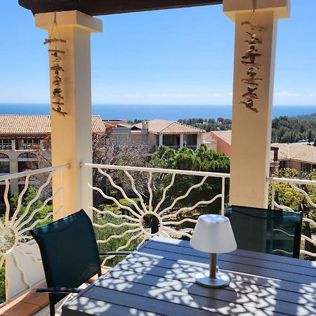 Saint-Raphael- Vue Mer Et Massif De L'Esterel Экстерьер фото